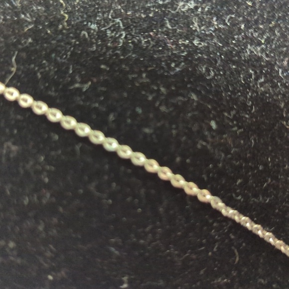 Avon Vintage Aqua Blue Ice Pendant Necklace - Silver Tone - Picture 5 of 6